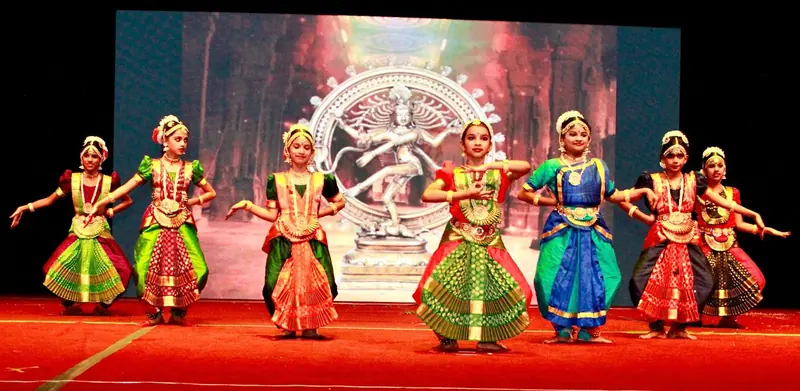 Students performing Bharatanatyam